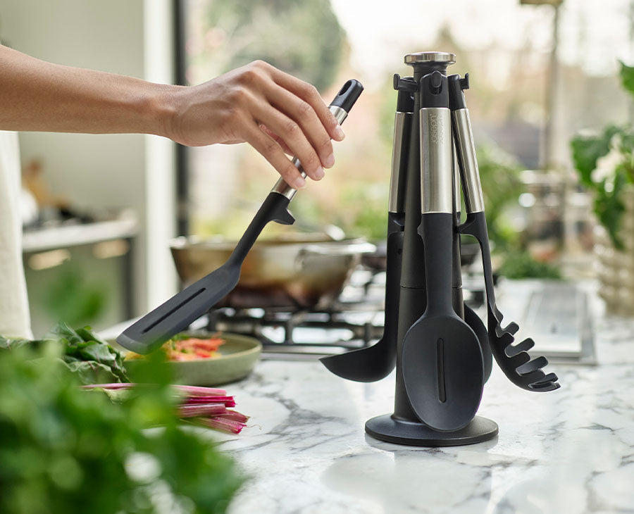 Compact Saucepan, Trivet & Utensil Set
